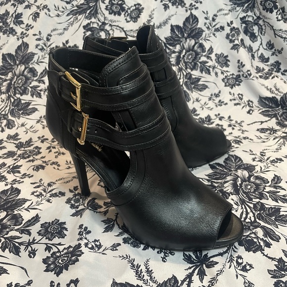 MICHAEL Michael Kors Shoes - Michael Kors Black leather open-toe ankle boots with gold buckle detail